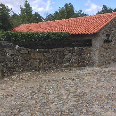 Casas De Santiago Villa วีลาโนวา เด เซอร์เวย์รา ภายนอก รูปภาพ