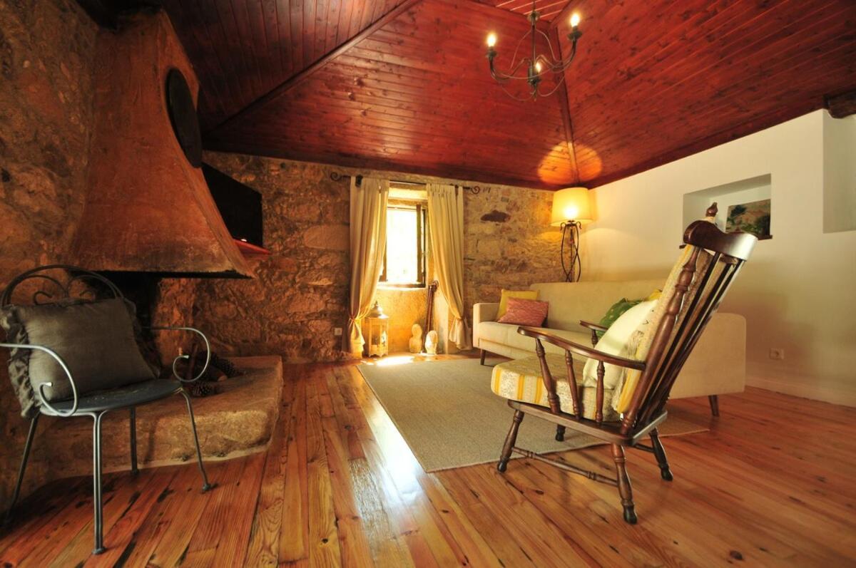Casas De Santiago Villa วีลาโนวา เด เซอร์เวย์รา ภายนอก รูปภาพ