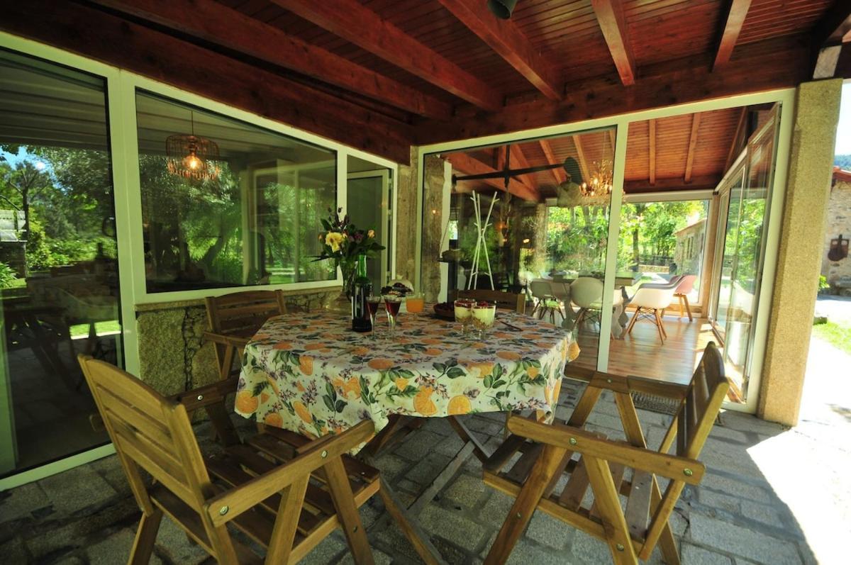 Casas De Santiago Villa วีลาโนวา เด เซอร์เวย์รา ภายนอก รูปภาพ