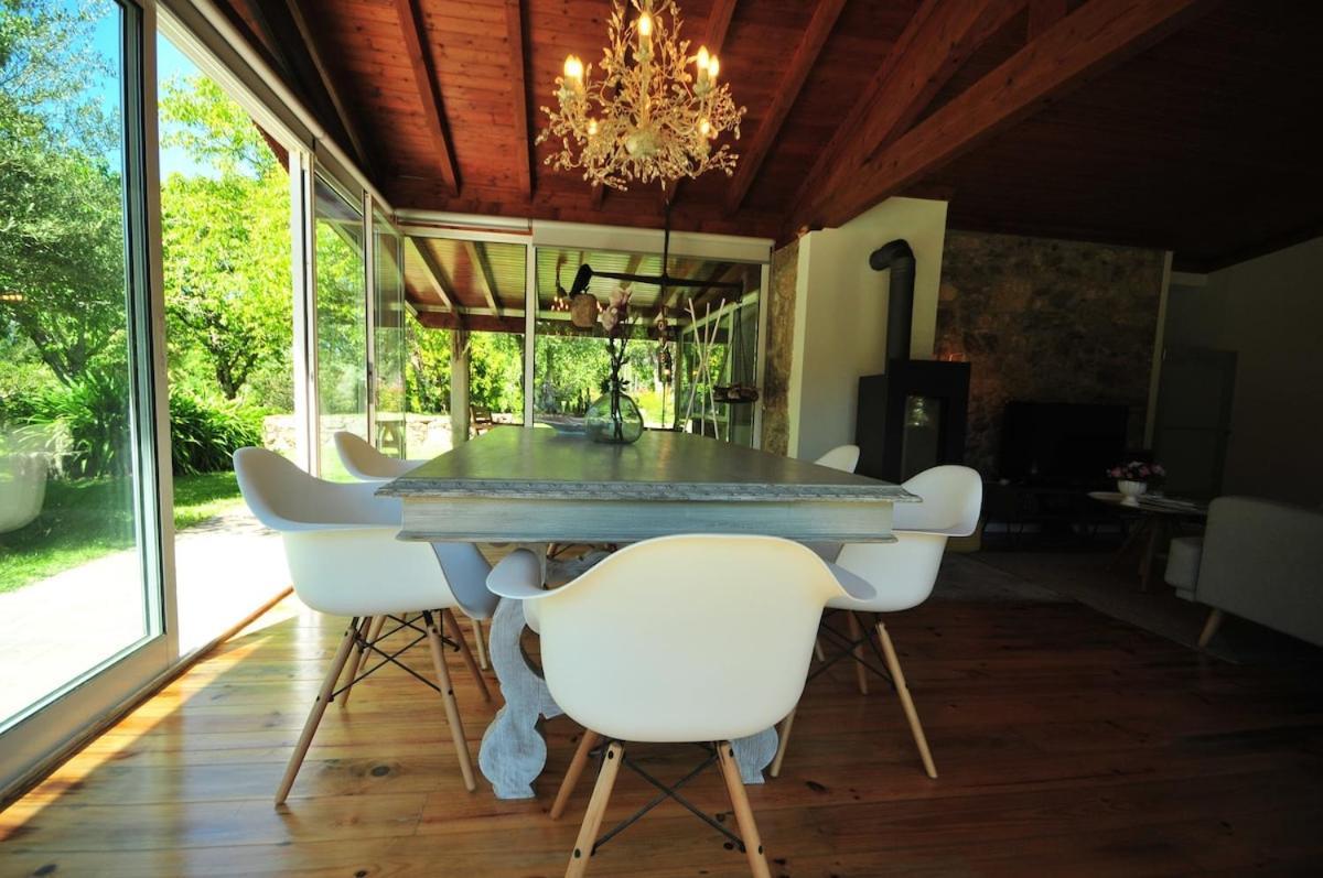 Casas De Santiago Villa วีลาโนวา เด เซอร์เวย์รา ภายนอก รูปภาพ